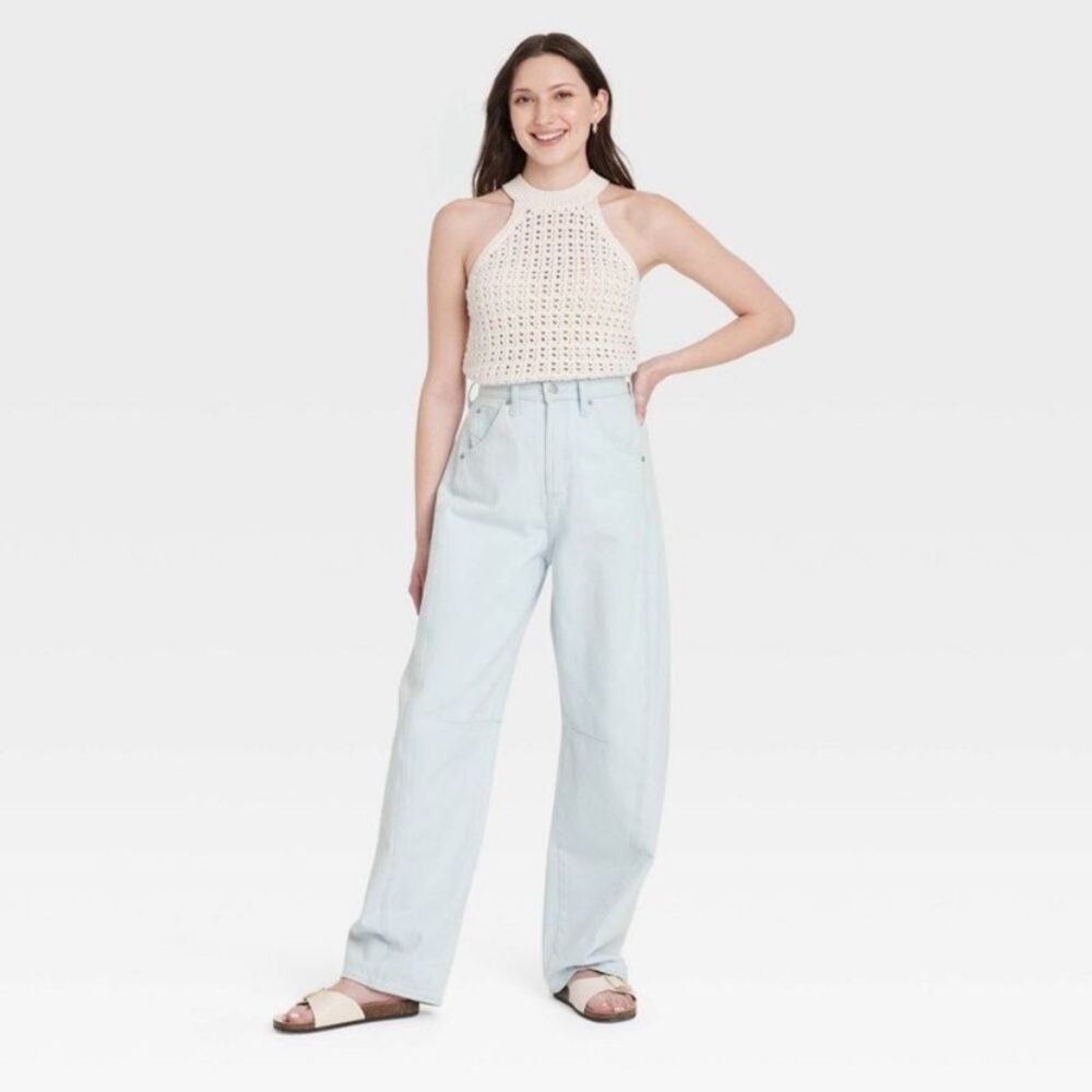 UNIVERSAL THREAD High-Rise Curved Leg Jeans - Size 4